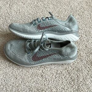 Nike Free RN Flyknit